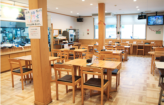 鳥取県日野郡日南町/道の駅にちなん日野川の郷/レストランほっとすについて